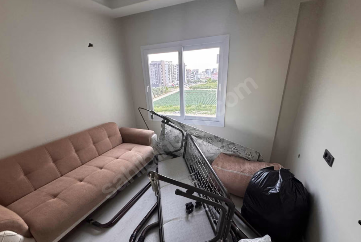 Mersin Mezitli 75. Yıl Mahallesi 2+1 95 m² Klima Kiralık Daire