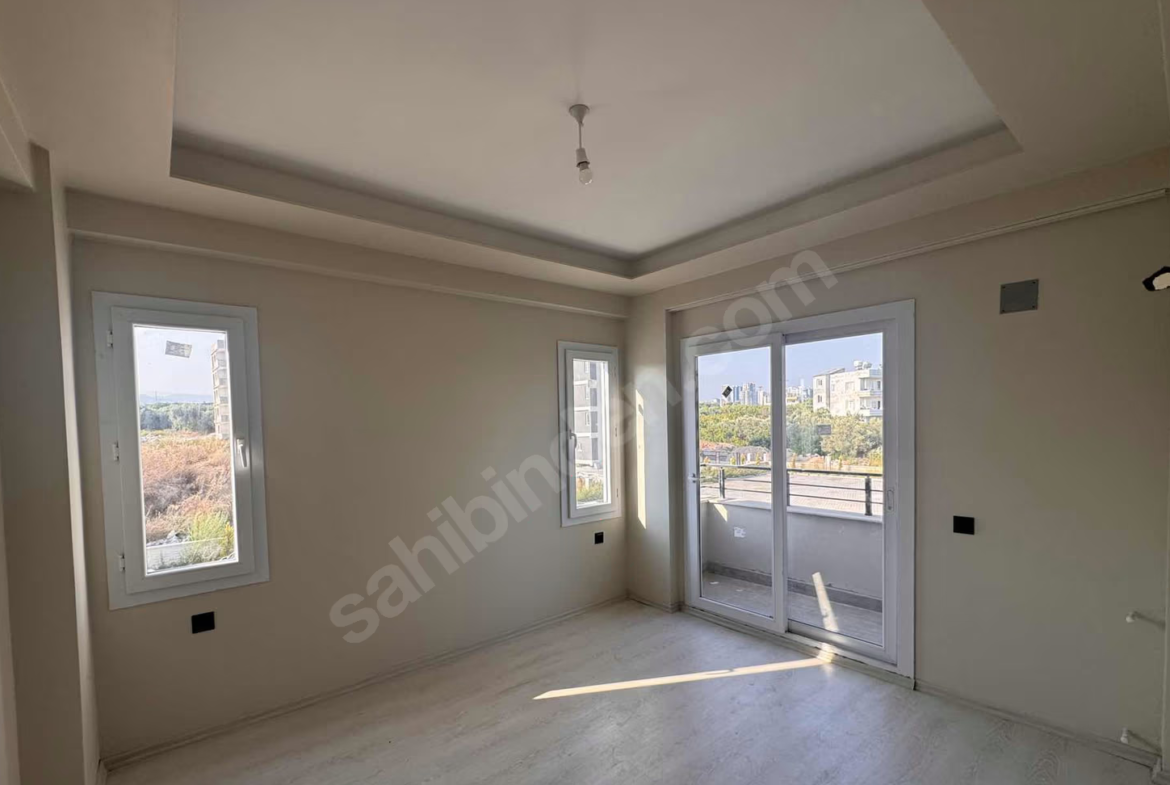 Mersin Mezitli 75. Yıl Mahallesi 2+1 95 m² Klima Kiralık Daire