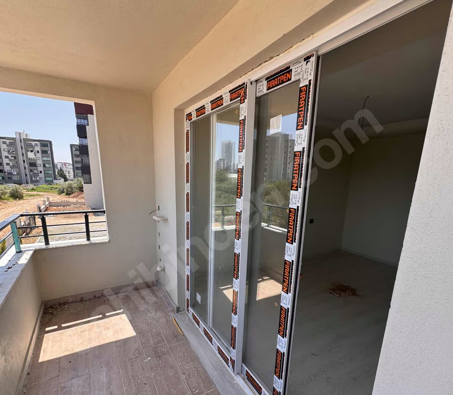Mersin Mezitli 75. Yıl Mahallesi 3+0 175 m² Doğalgaz Kombili Satılık Daire
