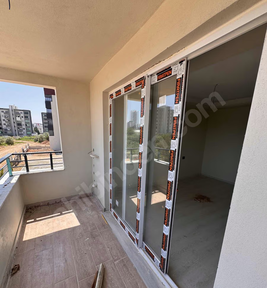 Mersin Mezitli 75. Yıl Mahallesi 3+0 175 m² Doğalgaz Kombili Satılık Daire