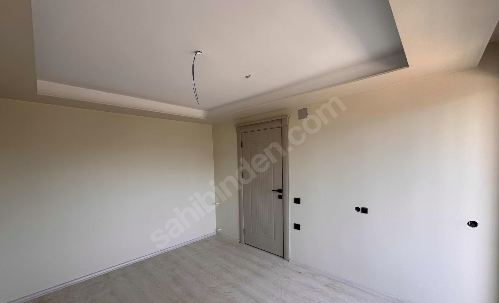 Mersin Mezitli 75. Yıl Mahallesi 3+0 175 m² Doğalgaz Kombili Satılık Daire