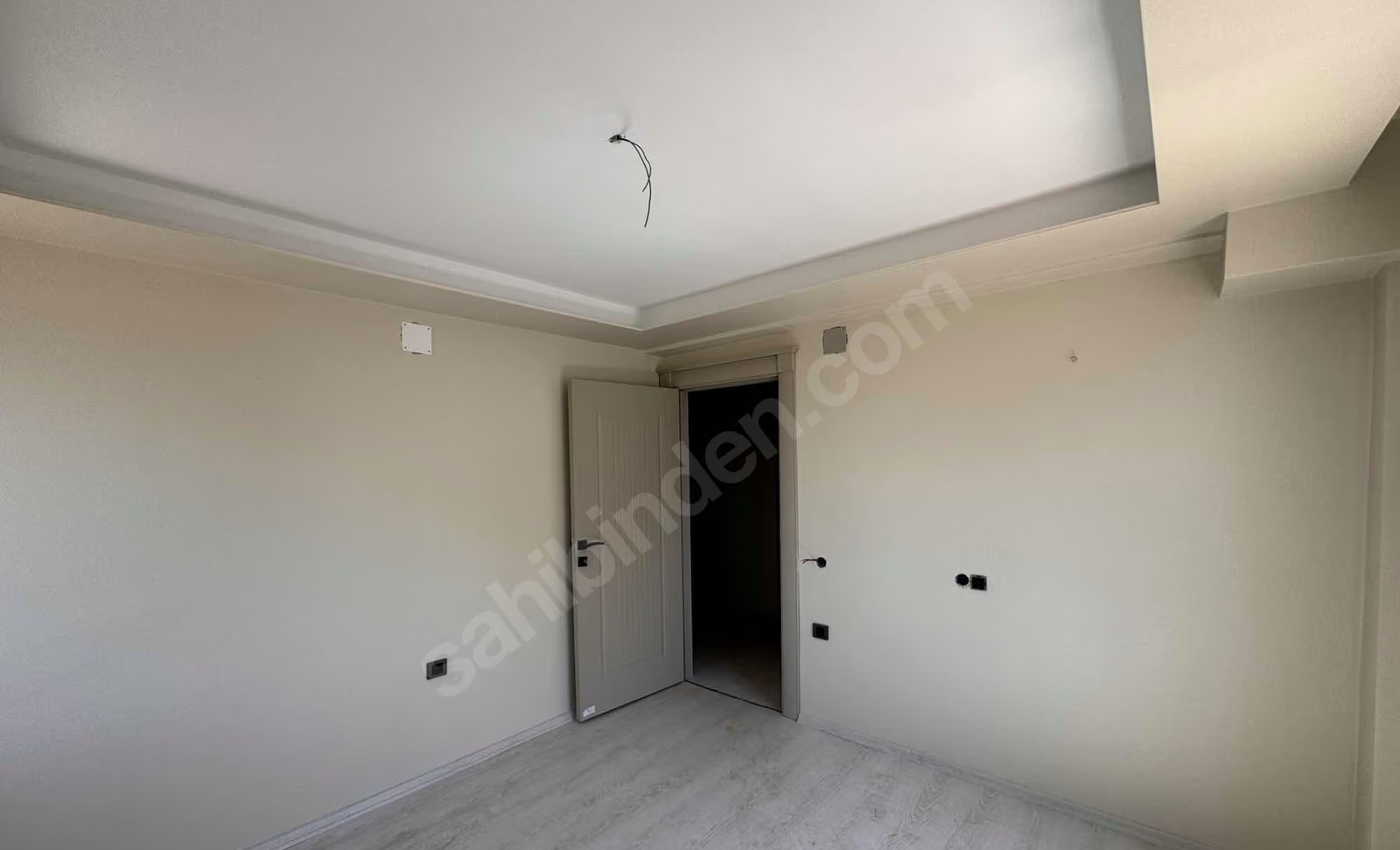 Mersin Mezitli 75. Yıl Mahallesi 3+0 175 m² Doğalgaz Kombili Satılık Daire