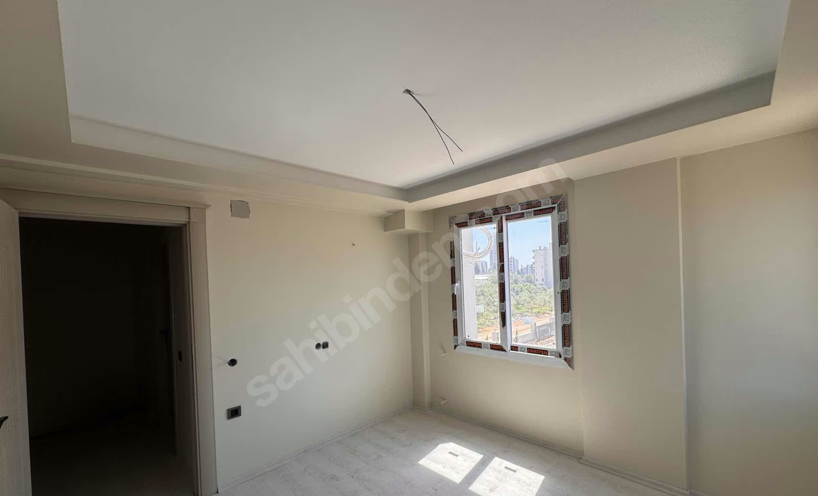 Mersin Mezitli 75. Yıl Mahallesi 3+0 175 m² Doğalgaz Kombili Satılık Daire