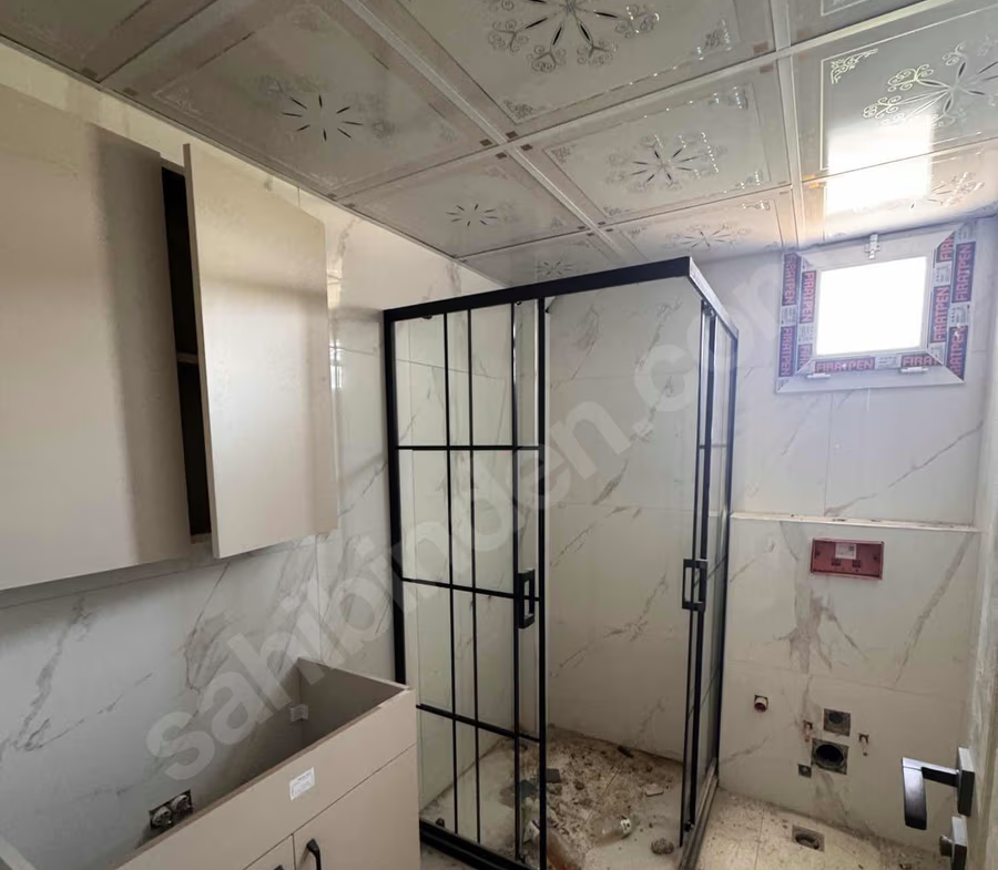 Mersin Mezitli 75. Yıl Mahallesi 3+0 175 m² Doğalgaz Kombili Satılık Daire