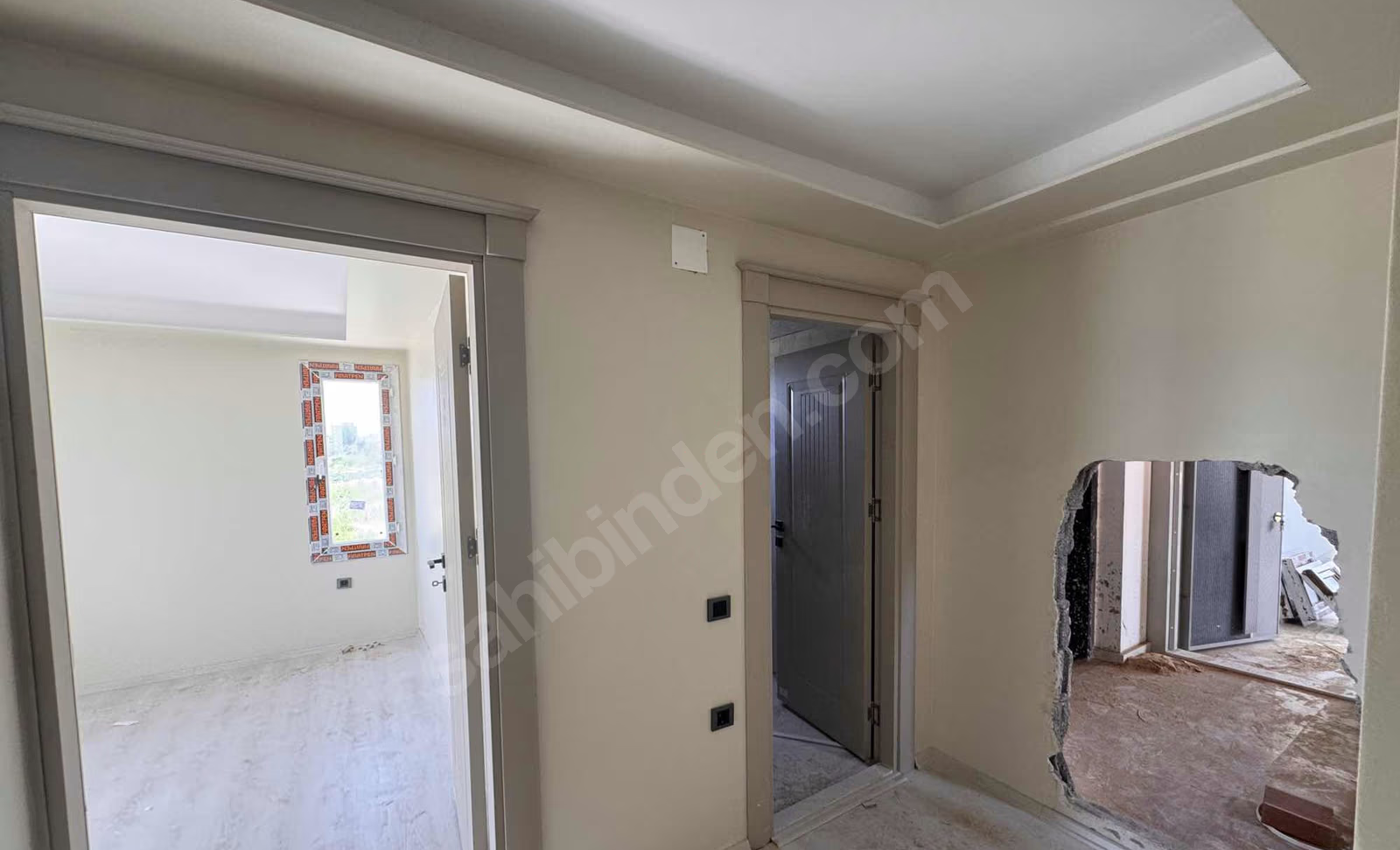 Mersin Mezitli 75. Yıl Mahallesi 3+0 175 m² Doğalgaz Kombili Satılık Daire