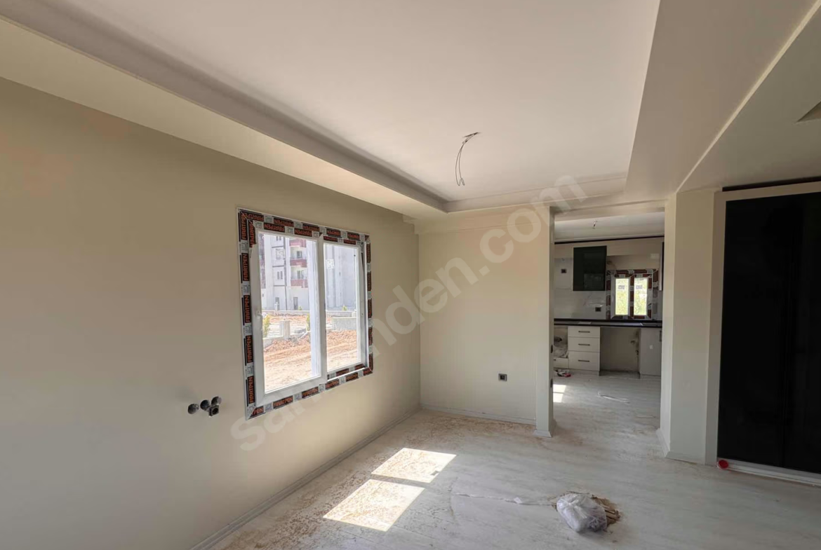 Mersin Mezitli 75. Yıl Mahallesi 3+0 175 m² Doğalgaz Kombili Satılık Daire