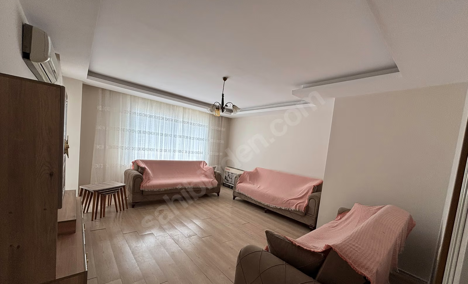 Mersin Mezitli 75. Yıl Mahallesi 3+1 140 m² Doğalgaz Kombili Kiralık Daire
