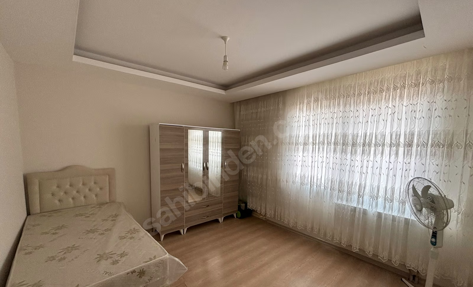 Mersin Mezitli 75. Yıl Mahallesi 3+1 140 m² Doğalgaz Kombili Kiralık Daire