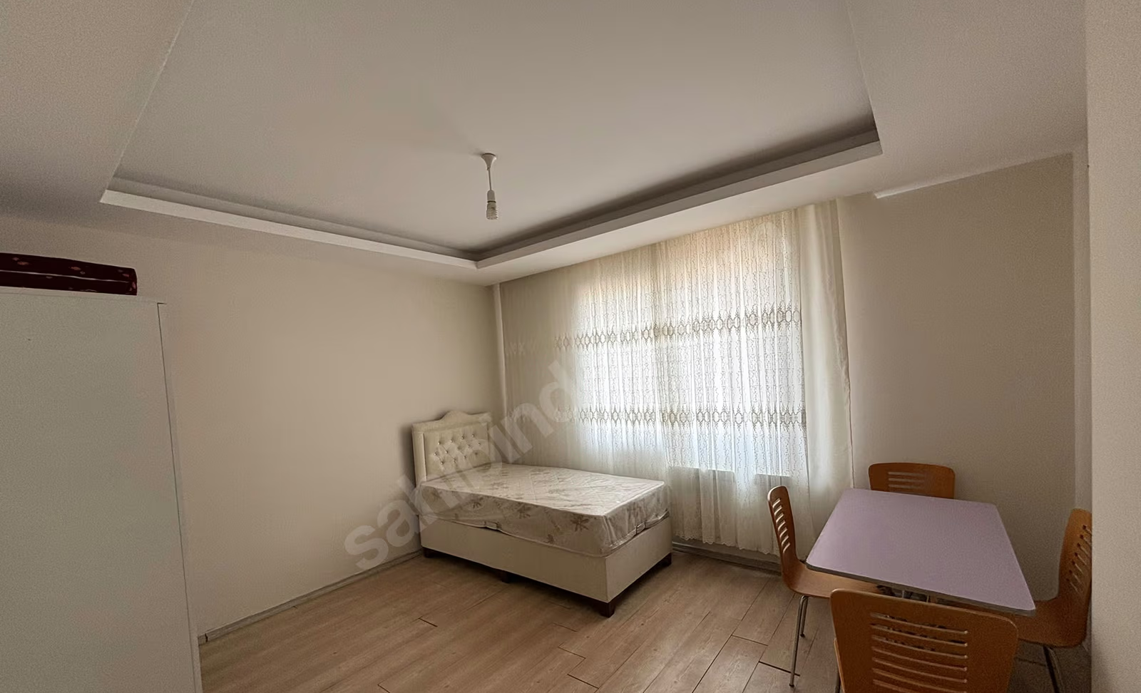 Mersin Mezitli 75. Yıl Mahallesi 3+1 140 m² Doğalgaz Kombili Kiralık Daire