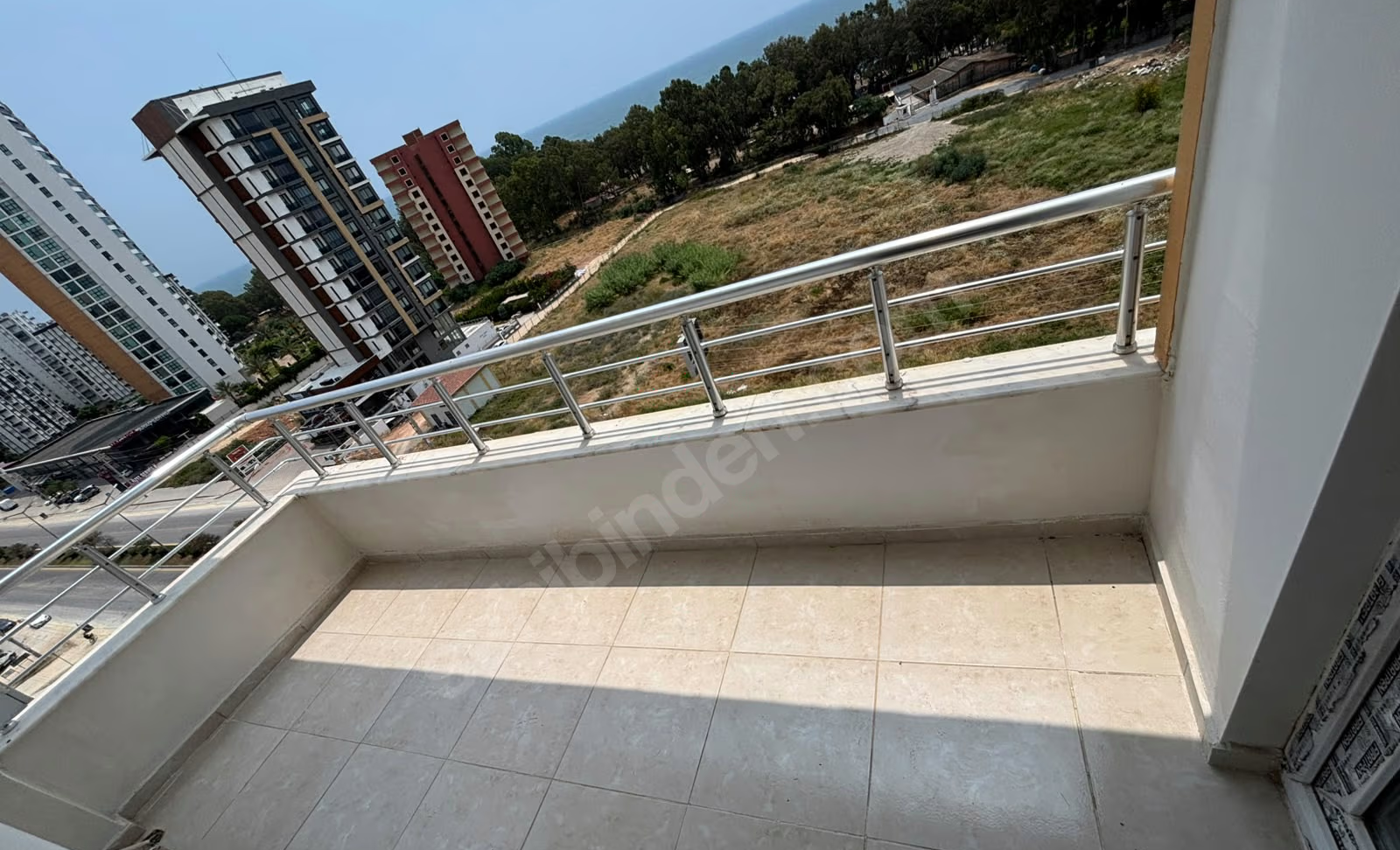 Mersin Mezitli 75. Yıl Mahallesi 3+1 140 m² Doğalgaz Kombili Kiralık Daire