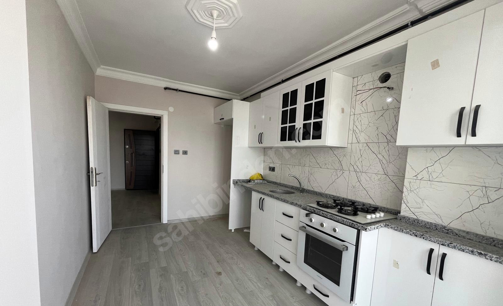Mersin Mezitli 75. Yıl Mahallesi 3+1 150 m² Doğalgaz Kombili Satılık Daire