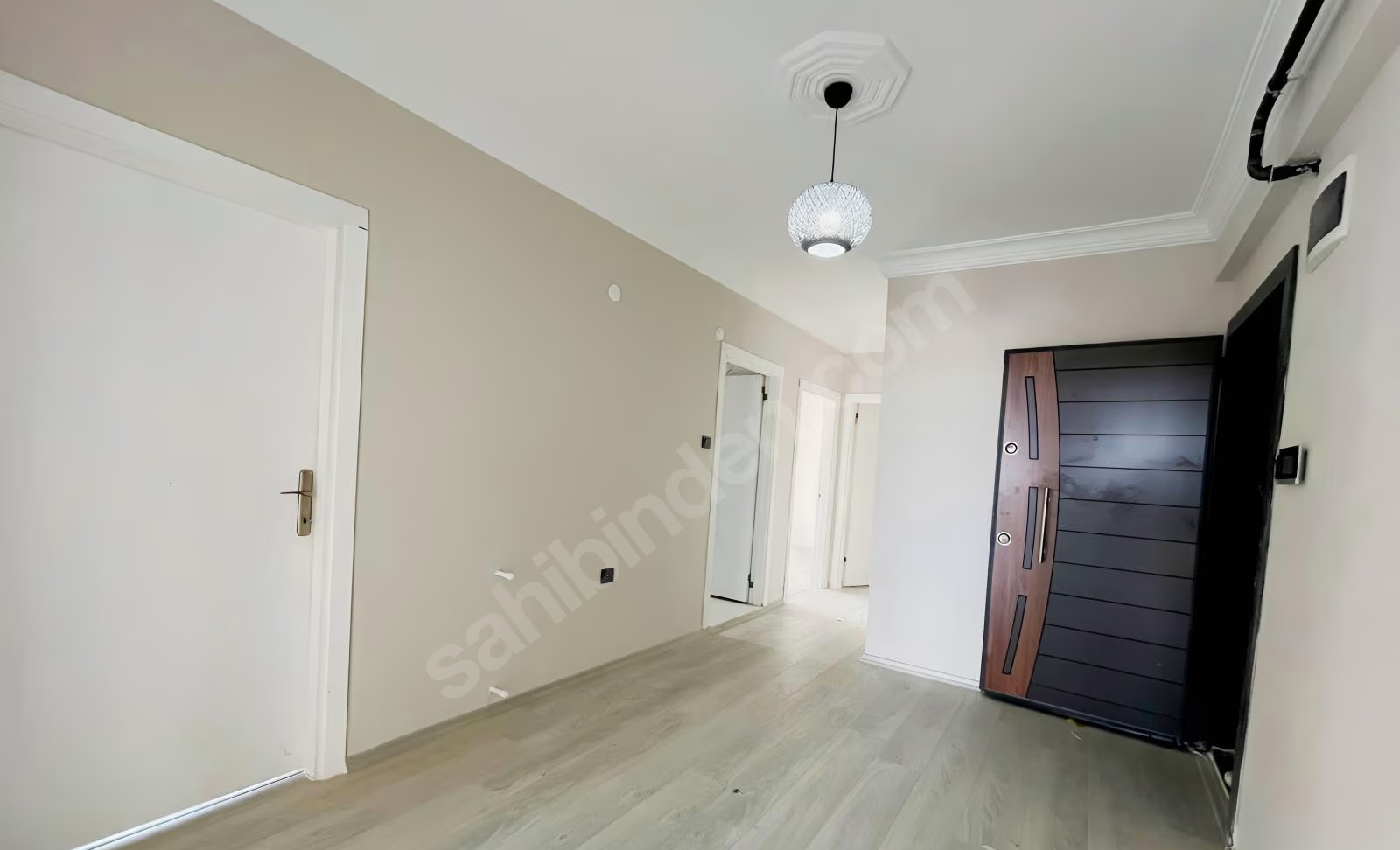 Mersin Mezitli 75. Yıl Mahallesi 3+1 150 m² Doğalgaz Kombili Satılık Daire