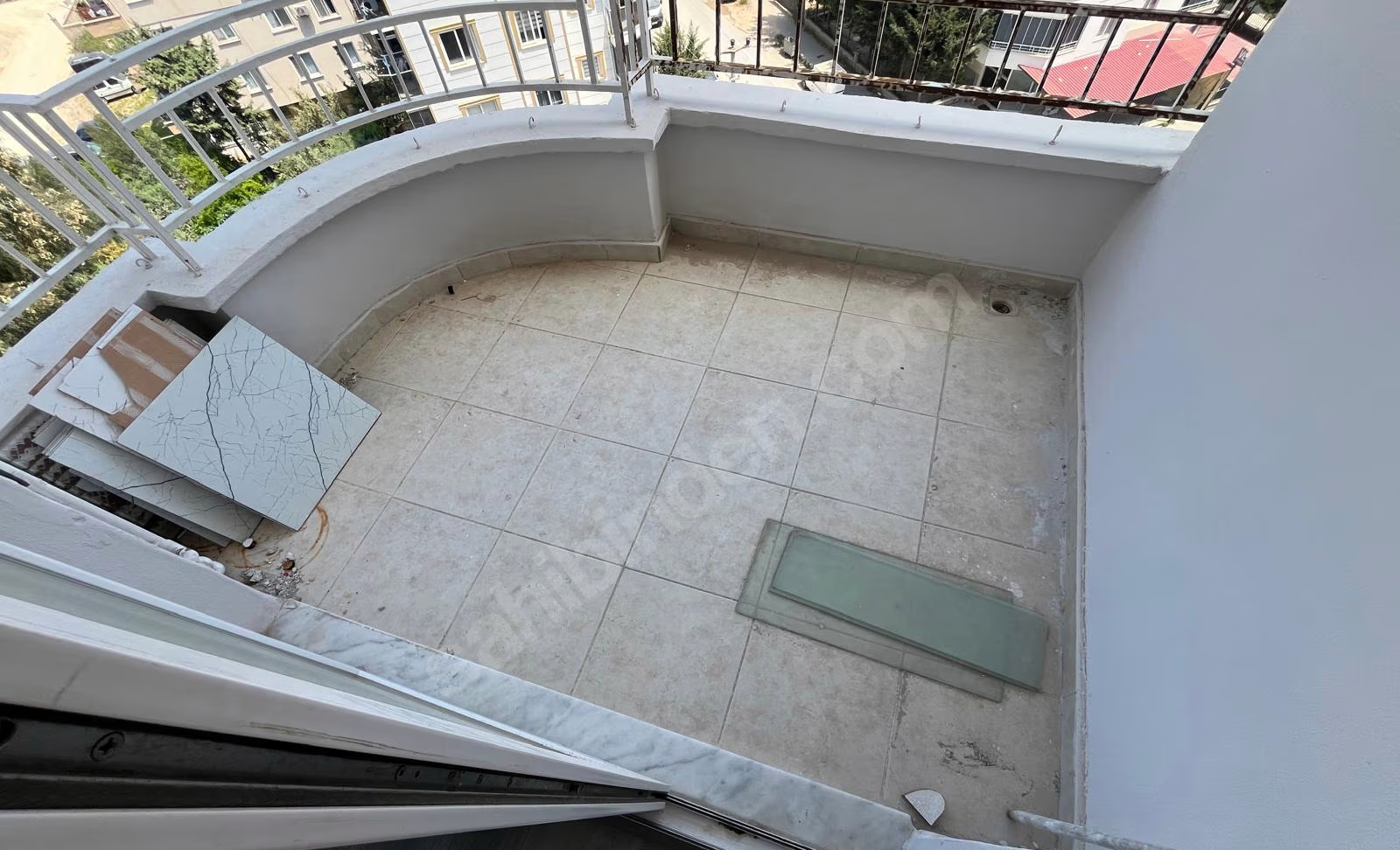 Mersin Mezitli 75. Yıl Mahallesi 3+1 150 m² Doğalgaz Kombili Satılık Daire