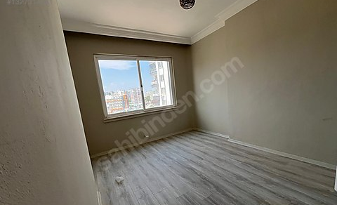 Mersin Mezitli 75. Yıl Mahallesi 3+1 160 m² Doğalgaz Kombili Satılık Daire