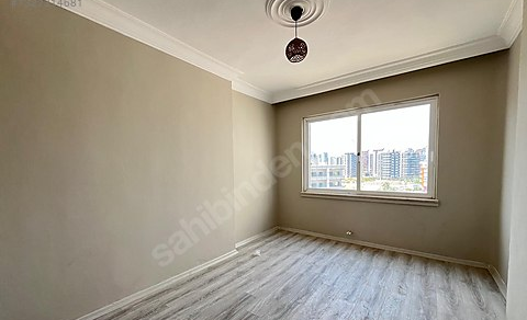 Mersin Mezitli 75. Yıl Mahallesi 3+1 160 m² Doğalgaz Kombili Satılık Daire