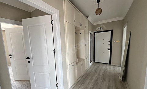 Mersin Mezitli 75. Yıl Mahallesi 3+1 160 m² Doğalgaz Kombili Satılık Daire