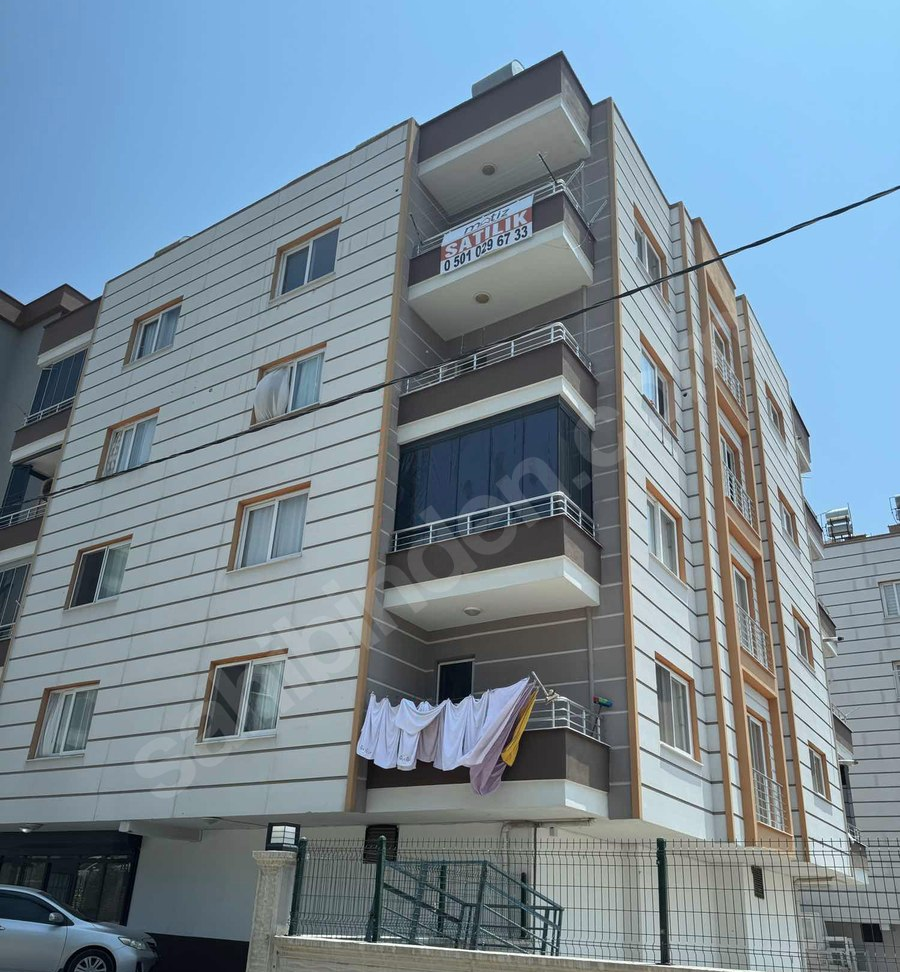 Mersin Mezitli 75. Yıl Mahallesi 3+1 170 m² Doğalgaz Kombili Satılık Daire