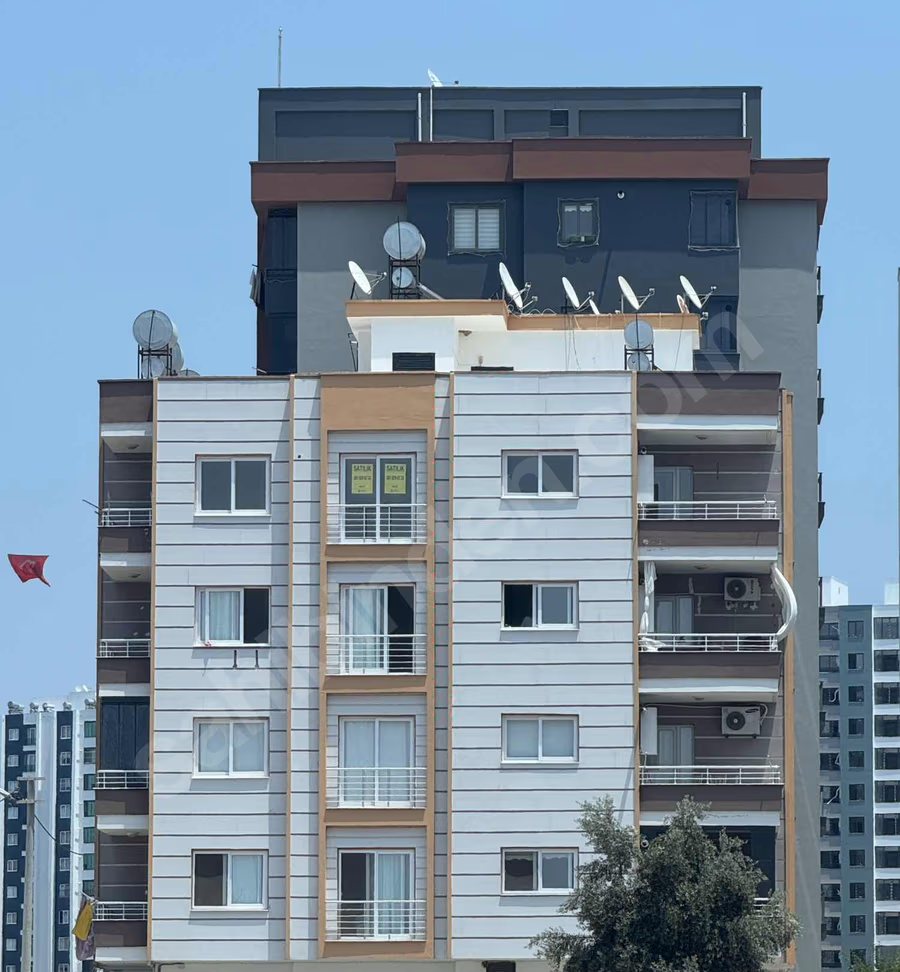 Mersin Mezitli 75. Yıl Mahallesi 3+1 170 m² Doğalgaz Kombili Satılık Daire