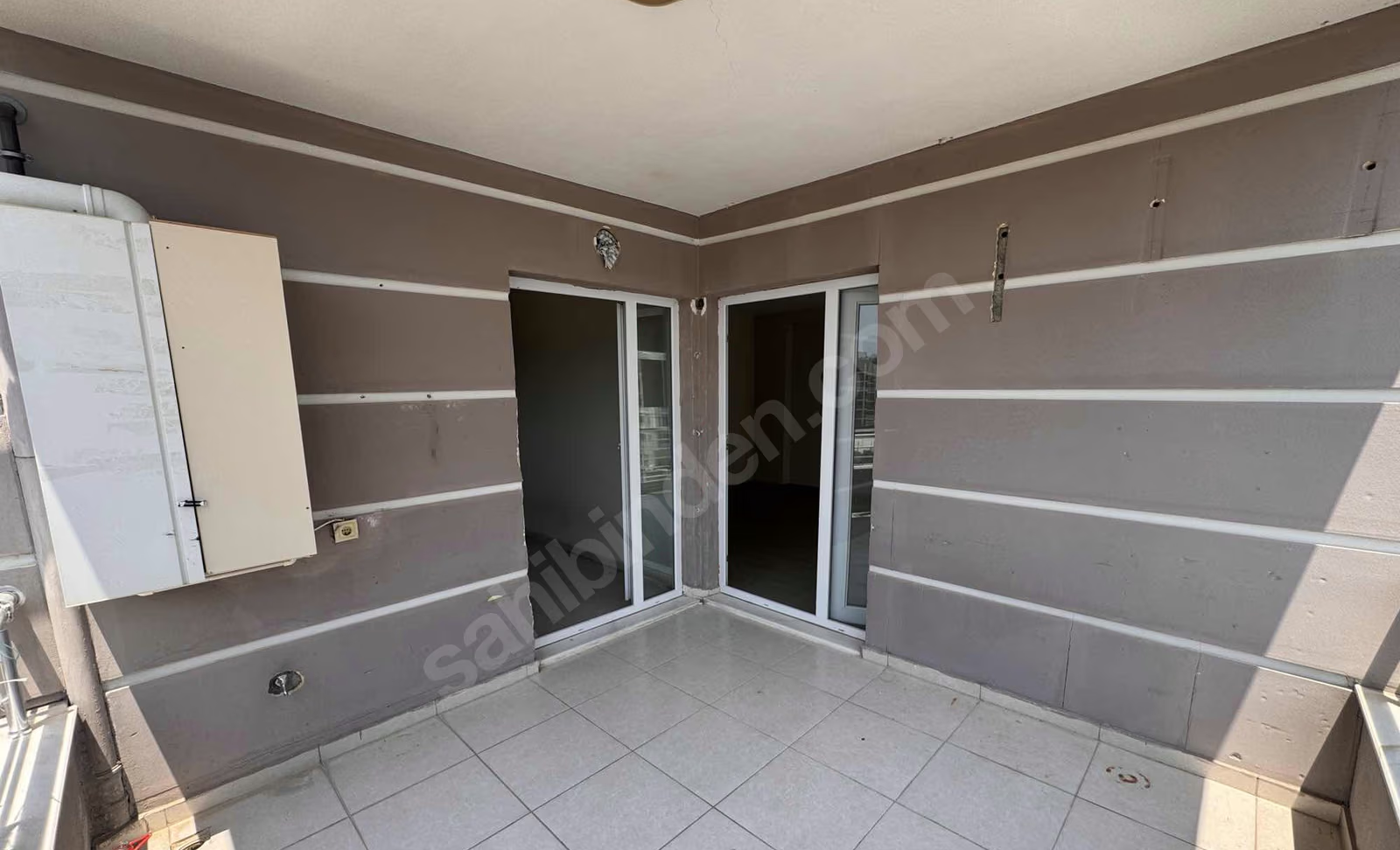 Mersin Mezitli 75. Yıl Mahallesi 3+1 170 m² Doğalgaz Kombili Satılık Daire