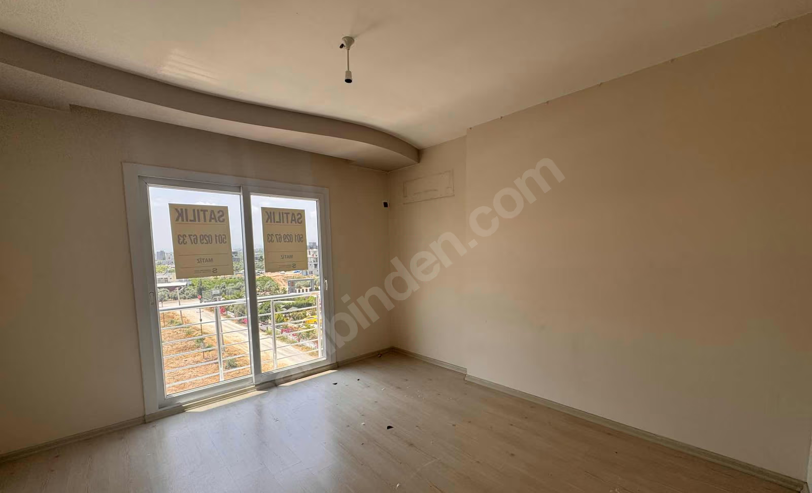 Mersin Mezitli 75. Yıl Mahallesi 3+1 170 m² Doğalgaz Kombili Satılık Daire