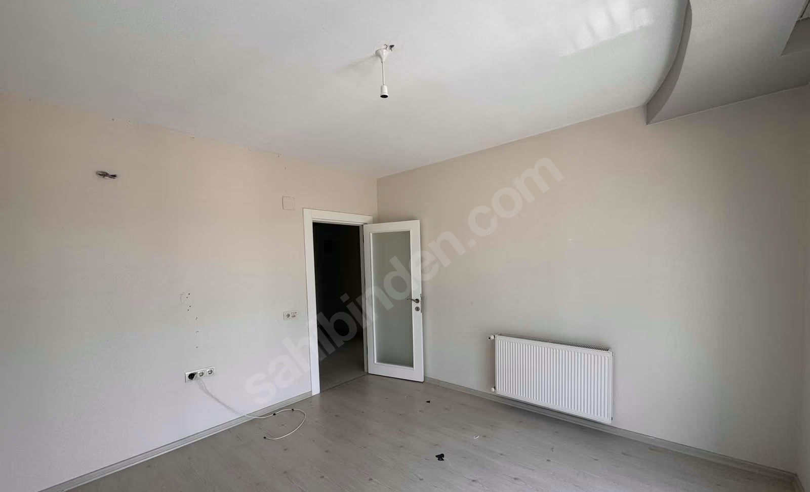 Mersin Mezitli 75. Yıl Mahallesi 3+1 170 m² Doğalgaz Kombili Satılık Daire