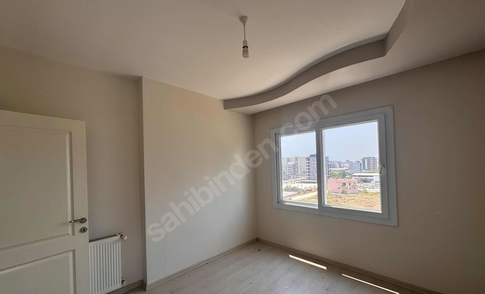 Mersin Mezitli 75. Yıl Mahallesi 3+1 170 m² Doğalgaz Kombili Satılık Daire