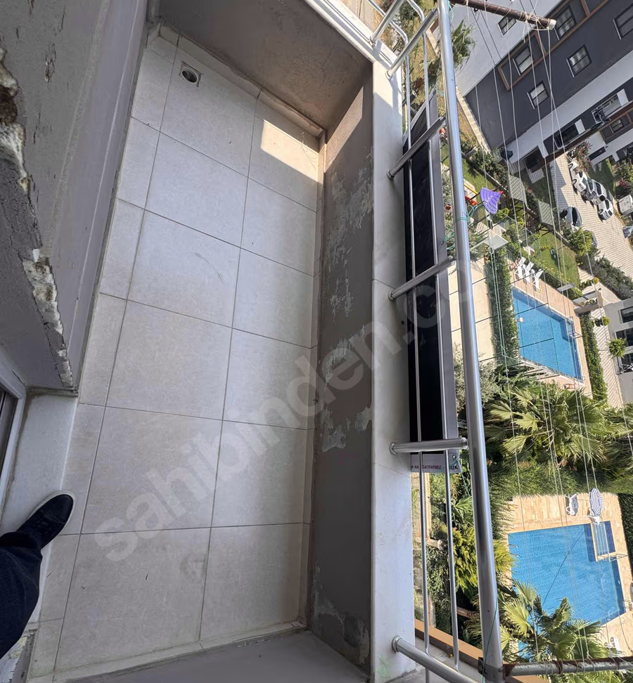 Mersin Mezitli 75. Yıl Mahallesi 3+1 170 m² Doğalgaz Kombili Satılık Daire