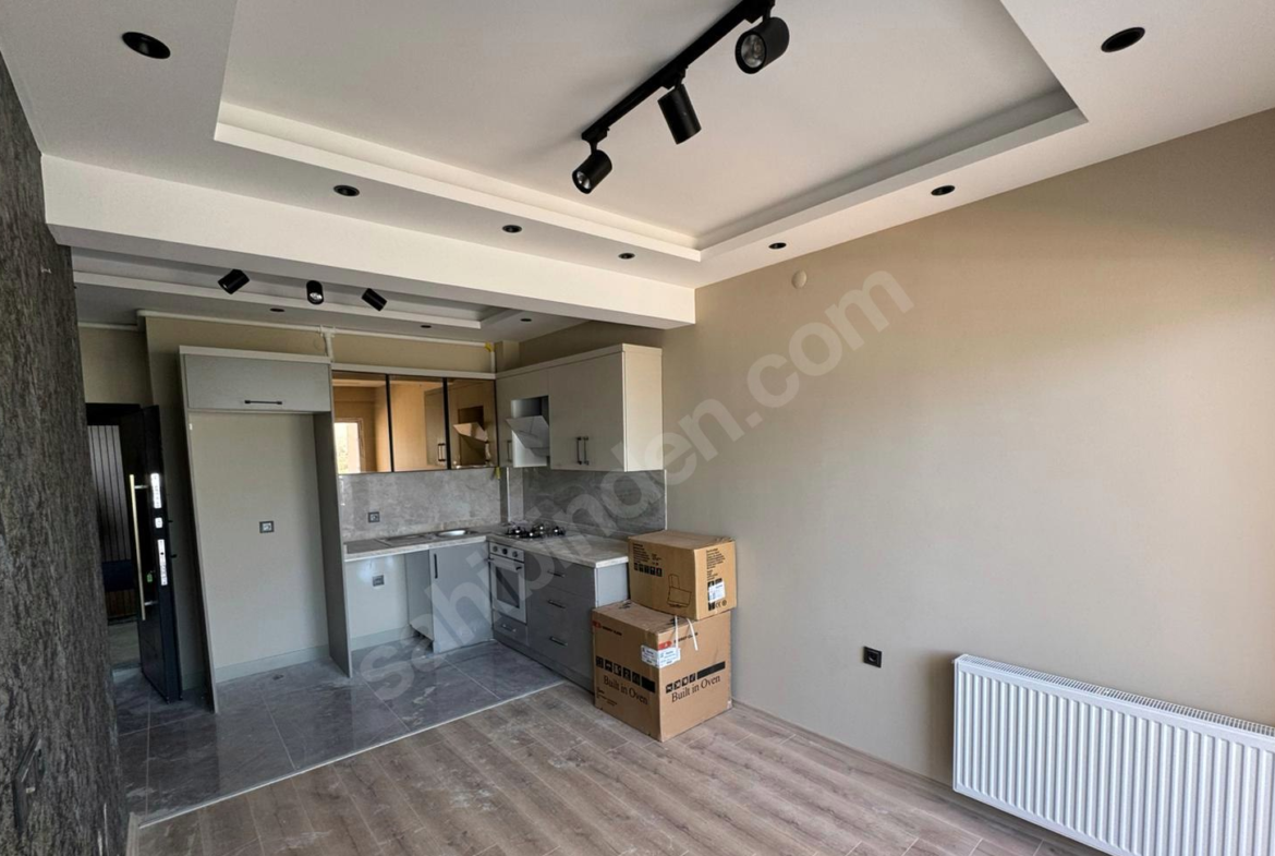 Mersin Mezitli Akdeniz Mahallesi 1+1 55 m² Doğalgaz Kombili Kiralık Daire