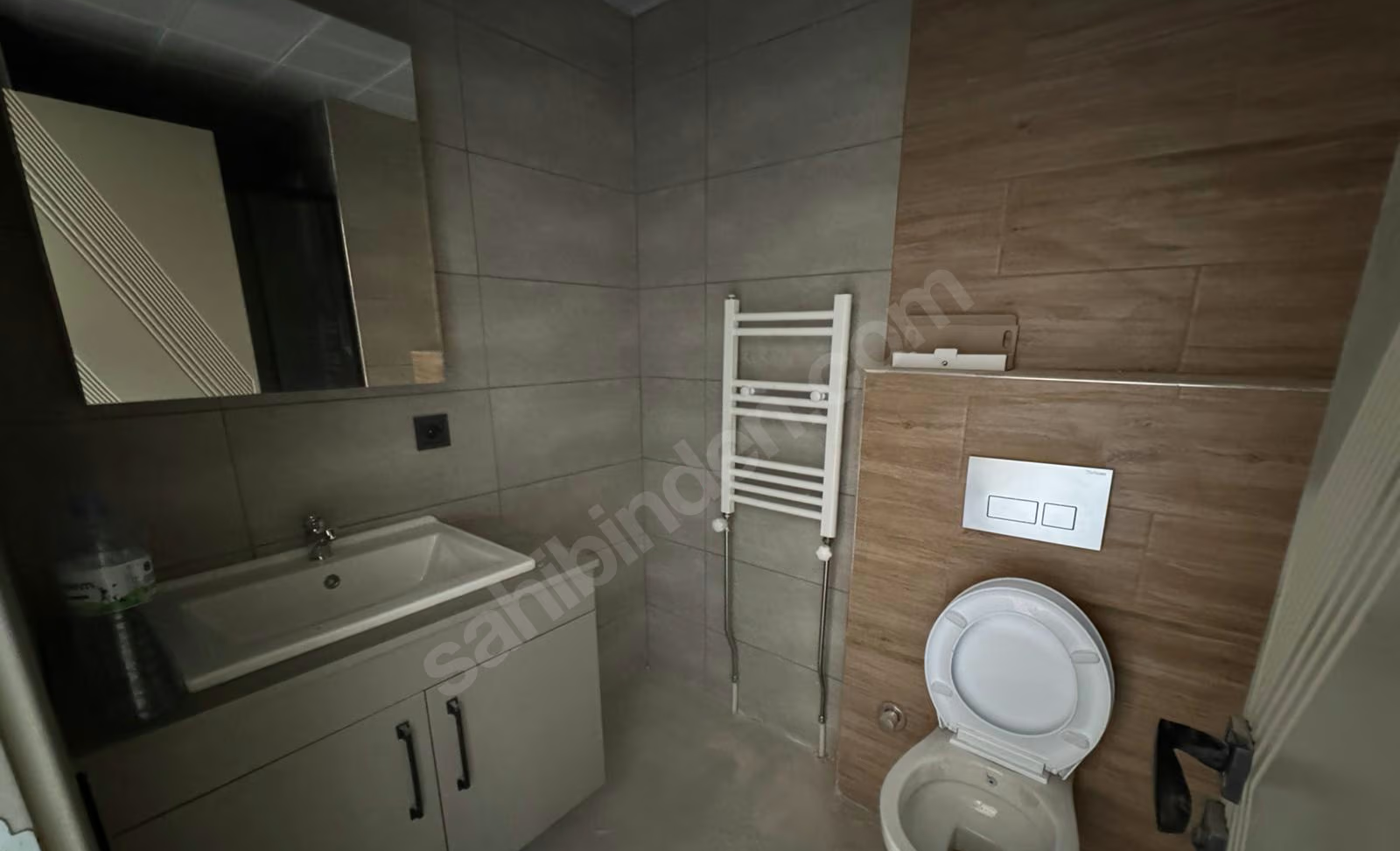 Mersin Mezitli Akdeniz Mahallesi 1+1 55 m² Doğalgaz Kombili Kiralık Daire 5 Mersin Mezitli Akdeniz Mahallesi 1+1 55 m² Doğalgaz Kombili Kiralık Daire