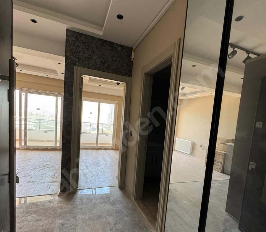 Mersin Mezitli Akdeniz Mahallesi 1+1 55 m² Doğalgaz Kombili Kiralık Daire