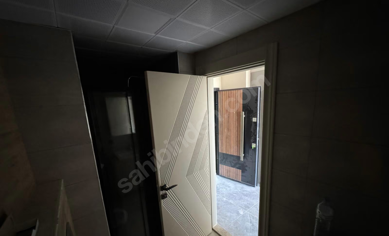 Mersin Mezitli Akdeniz Mahallesi 1+1 55 m² Doğalgaz Kombili Kiralık Daire 8 Mersin Mezitli Akdeniz Mahallesi 1+1 55 m² Doğalgaz Kombili Kiralık Daire