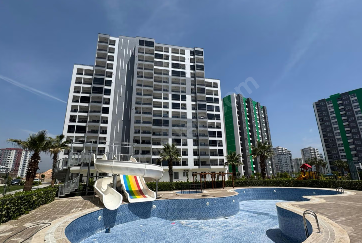Mersin Mezitli Akdeniz Mahallesi 1+1 55 m² Doğalgaz Kombili Kiralık Daire