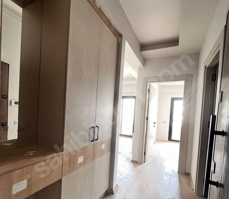 Mersin Mezitli Akdeniz Mahallesi 1+1 55 m² Doğalgaz Kombili Satılık Daire