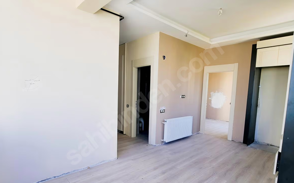 Mersin Mezitli Akdeniz Mahallesi 1+1 55 m² Doğalgaz Kombili Satılık Daire