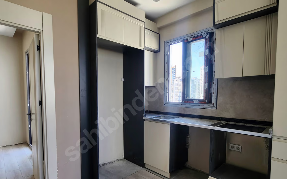 Mersin Mezitli Akdeniz Mahallesi 1+1 55 m² Doğalgaz Kombili Satılık Daire