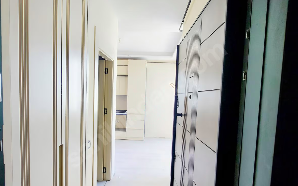 Mersin Mezitli Akdeniz Mahallesi 1+1 55 m² Doğalgaz Kombili Satılık Daire