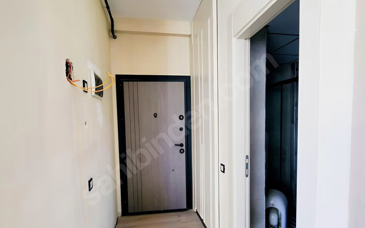Mersin Mezitli Akdeniz Mahallesi 1+1 55 m² Doğalgaz Kombili Satılık Daire
