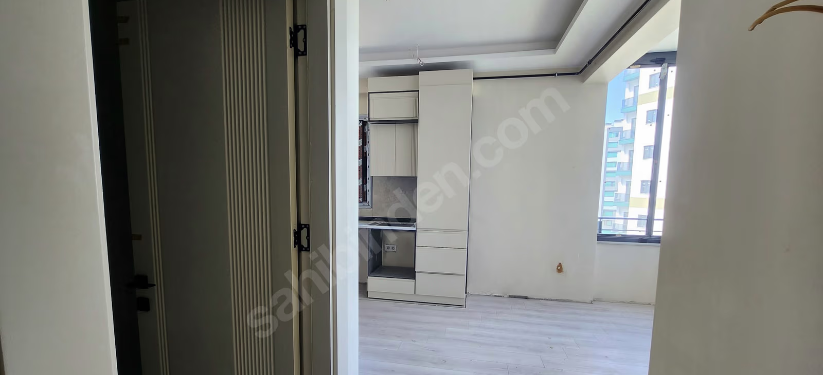 Mersin Mezitli Akdeniz Mahallesi 1+1 55 m² Doğalgaz Kombili Satılık Daire