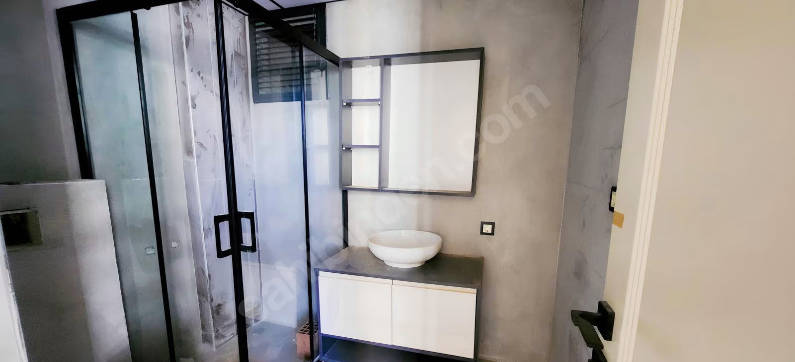 Mersin Mezitli Akdeniz Mahallesi 1+1 55 m² Doğalgaz Kombili Satılık Daire