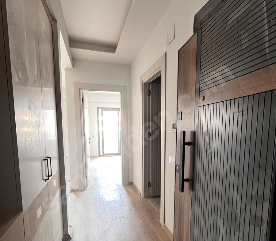 Mersin Mezitli Akdeniz Mahallesi 1+1 55 m² Doğalgaz Kombili Satılık Daire