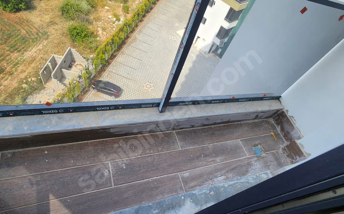 Mersin Mezitli Akdeniz Mahallesi 1+1 55 m² Doğalgaz Kombili Satılık Daire