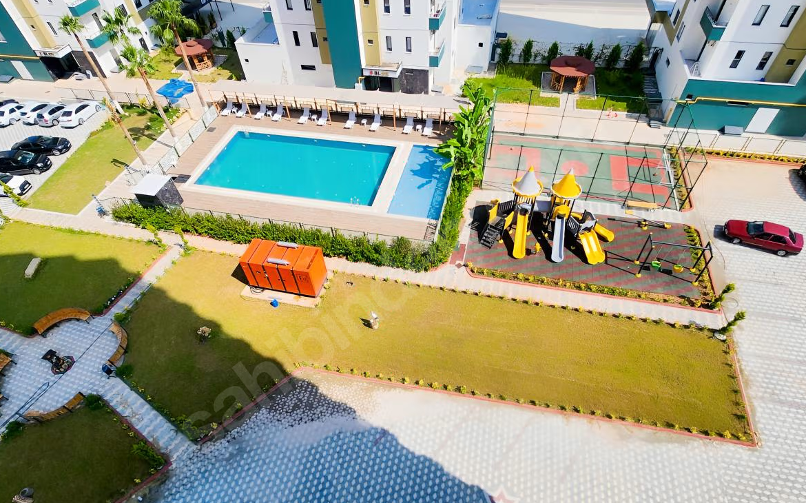 Mersin Mezitli Akdeniz Mahallesi 1+1 55 m² Doğalgaz Kombili Satılık Daire