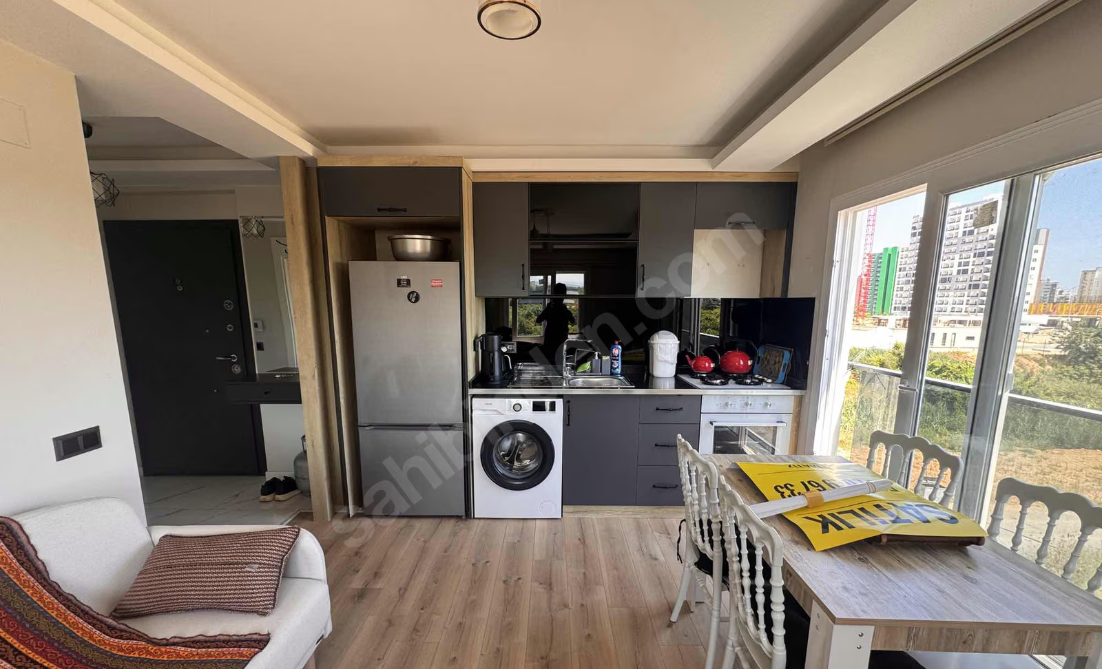 Mersin Mezitli Akdeniz Mahallesi 1+1 55 m² Klima Kiralık Daire