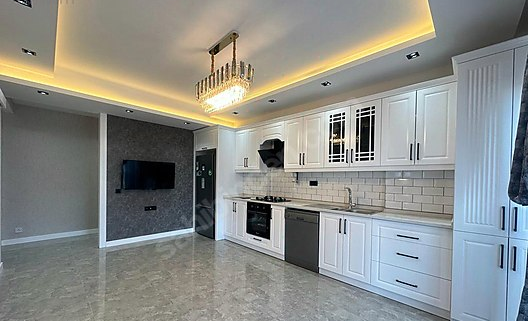 Mersin Mezitli Akdeniz Mahallesi 2.5+1 110 m² Doğalgaz Kombili Kiralık Daire