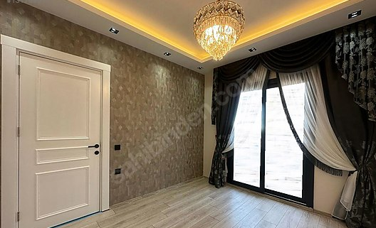 Mersin Mezitli Akdeniz Mahallesi 2.5+1 110 m² Doğalgaz Kombili Kiralık Daire