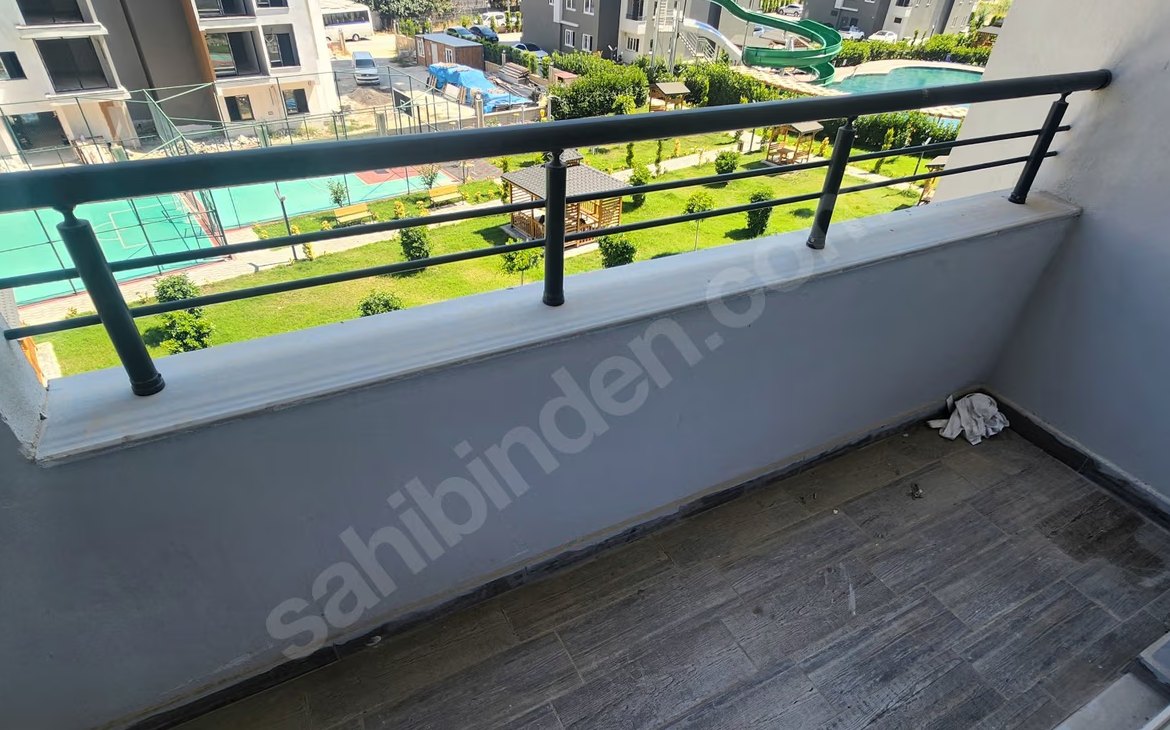 Mersin Mezitli Akdeniz Mahallesi 2+1 100 m² Doğalgaz Kombili Satılık Daire