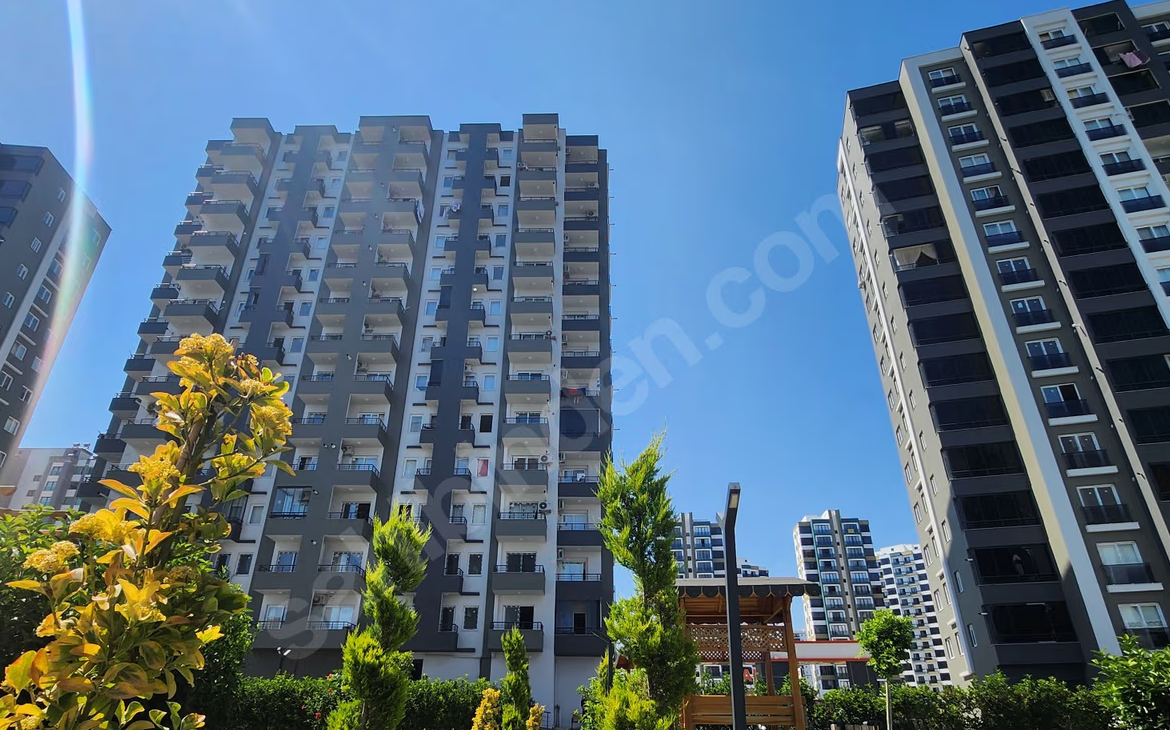 Mersin Mezitli Akdeniz Mahallesi 2+1 100 m² Doğalgaz Kombili Satılık Daire