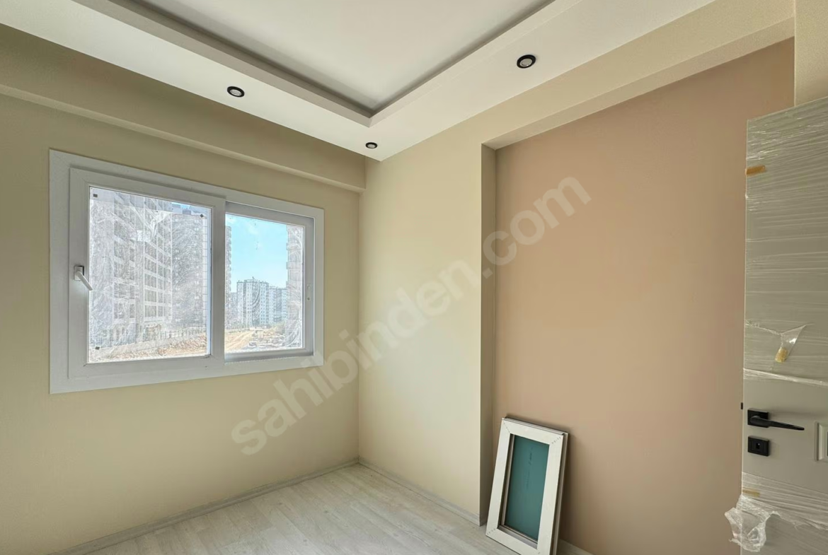 Mersin Mezitli Akdeniz Mahallesi 2+1 105 m² Doğalgaz Kombili Satılık Daire