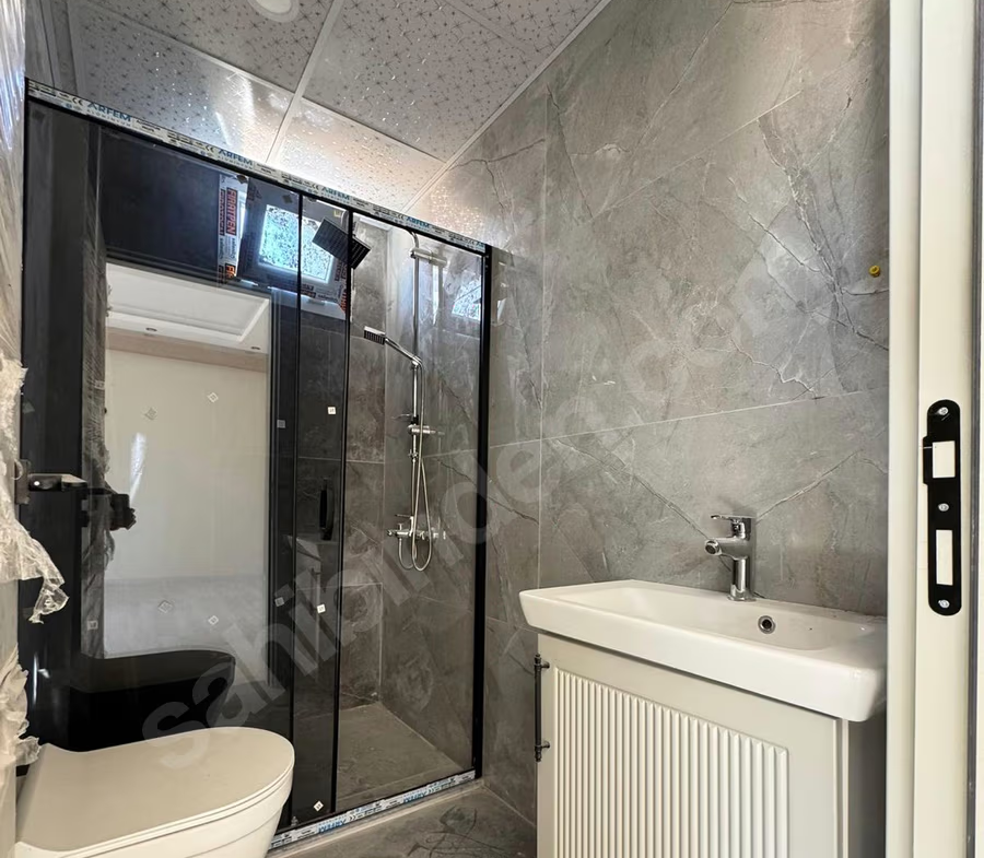 Mersin Mezitli Akdeniz Mahallesi 2+1 105 m² Doğalgaz Kombili Satılık Daire