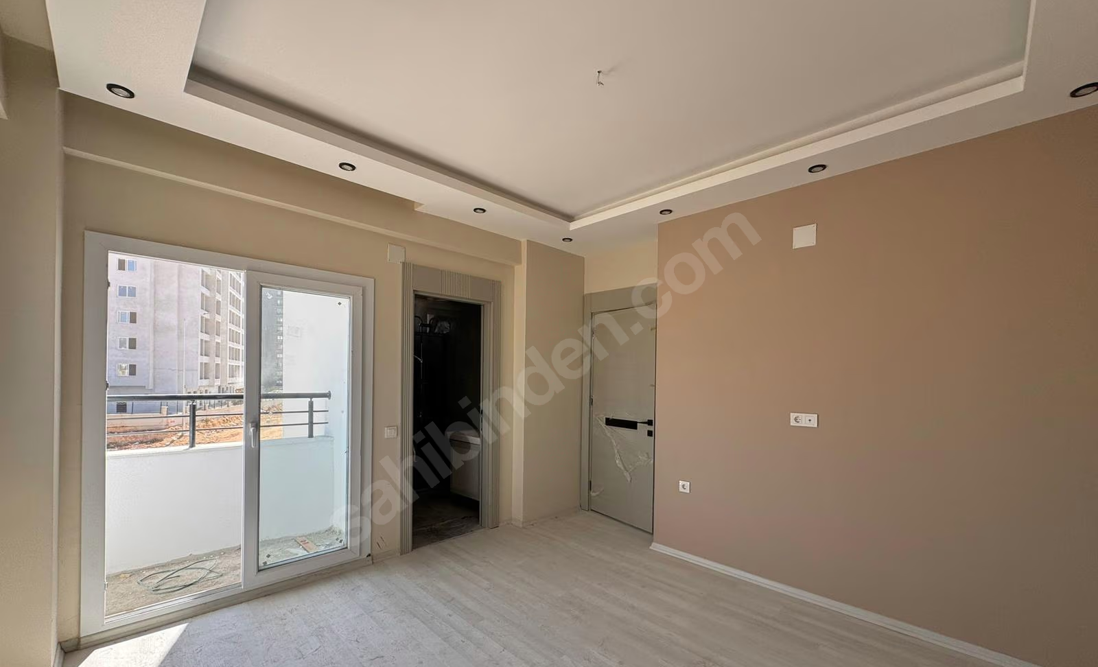 Mersin Mezitli Akdeniz Mahallesi 2+1 105 m² Doğalgaz Kombili Satılık Daire 14 Mersin Mezitli Akdeniz Mahallesi 2+1 105 m² Doğalgaz Kombili Satılık Daire